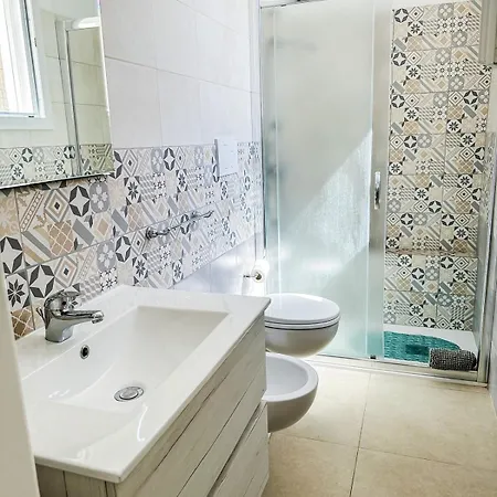 5 Posti - Puglia - مارينا دي بيسكولوس